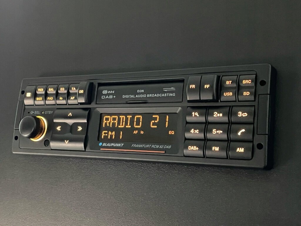 Radio samochodowe Blaupunkt BLAUPUNKT Frankfurt RCM