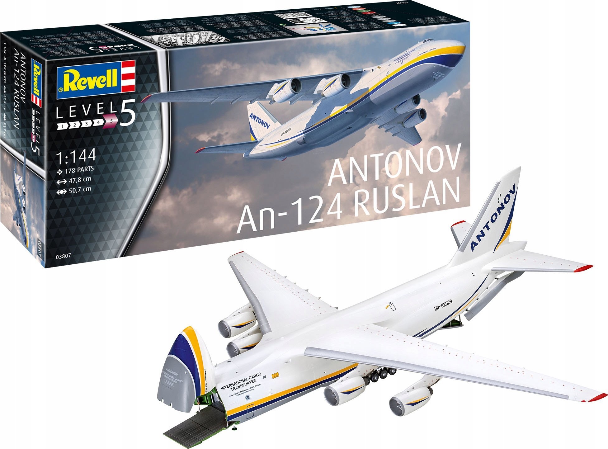 Revell Plastic model Antonov AN-124 Ruslan