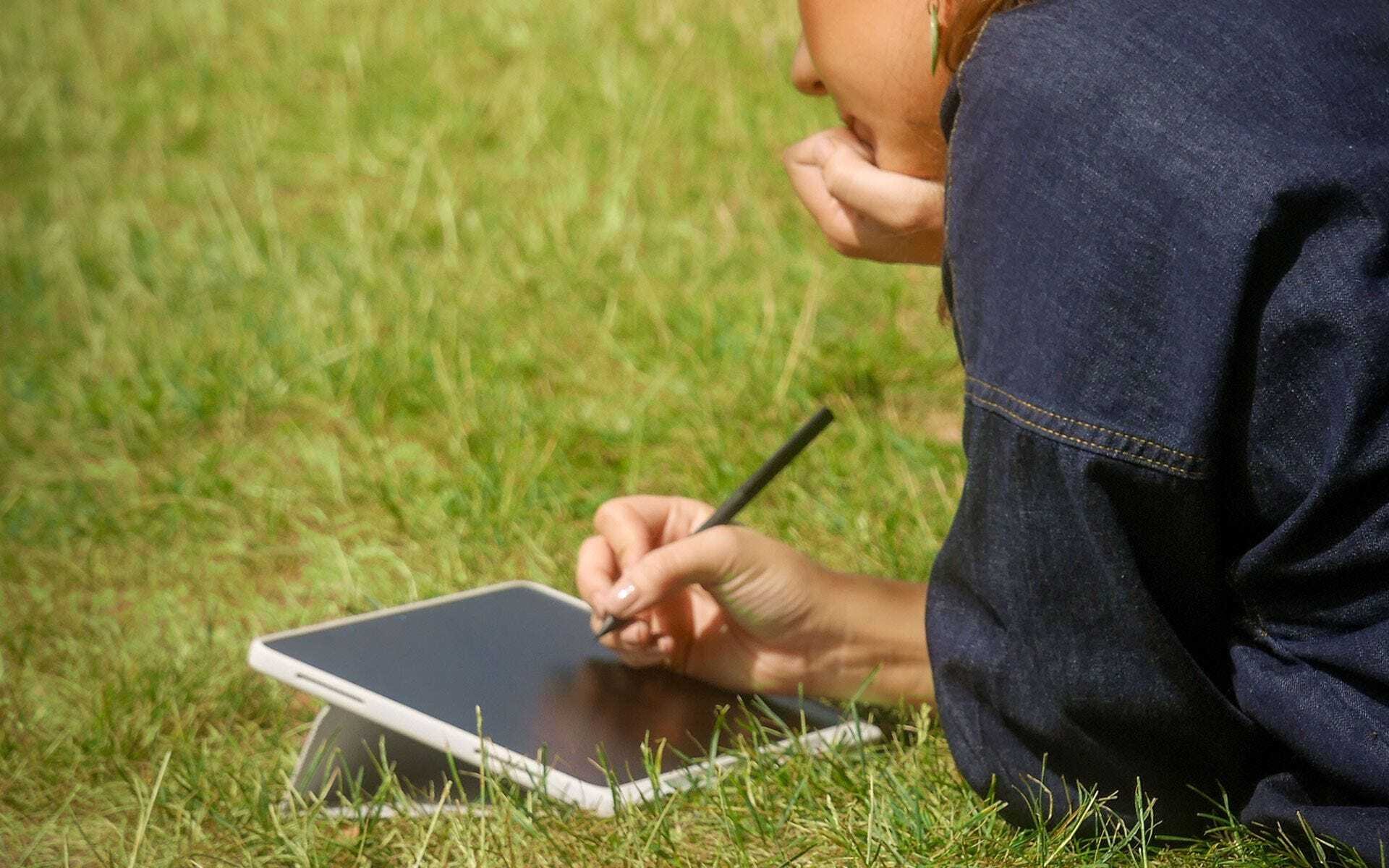 Wacom MovinkPad 11 Case so Stojanom